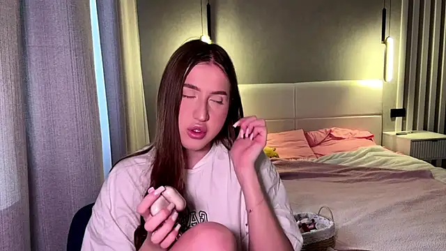 RizzaSoftChaos online show from February 12, 2026, 7:41 am