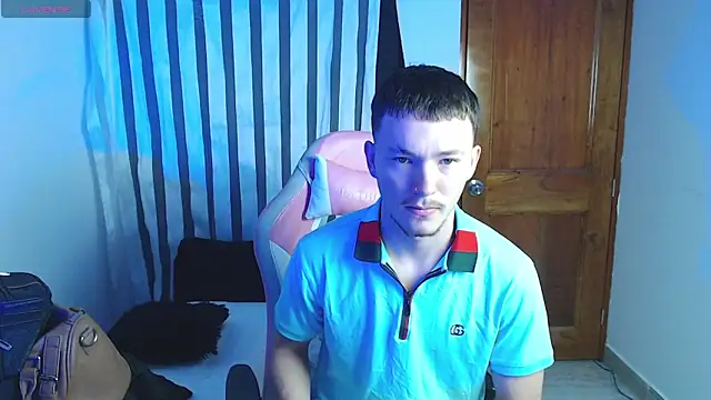 Ariana Esteban07 online show from March 13, 2026, 10:42 am