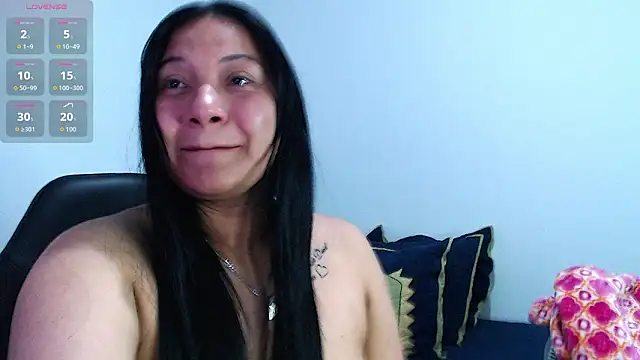 Snapshot of emily-rousee- chatting on March 20, 2026, 3:29 am emily-rousee- online show from March 20, 2026, 3:29 am