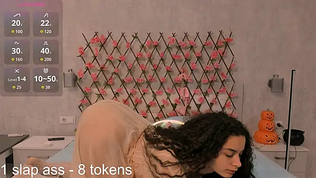 Luna Starlight online show from March 25, 2026, 9:46 pm