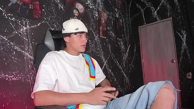 SalvatoreBenford online show from February 11, 2026, 8:09 pm