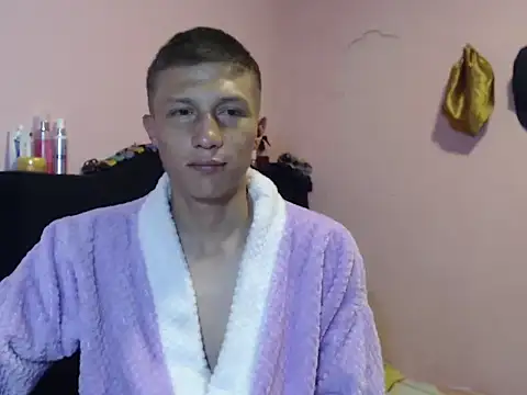 Cronos Hot 8 online show from February 28, 2026, 3:39 am