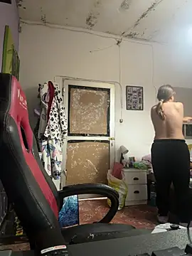 ParejaCanaria12 online show from February 7, 2026, 2:25 pm