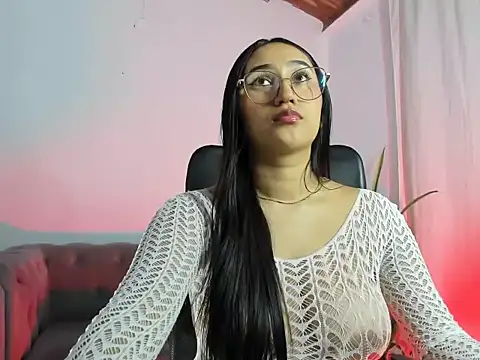camila wood online show from June 4, 2026, 11:42 pm