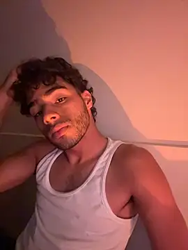 its alejandro27 online show from February 25, 2026, 2:01 am