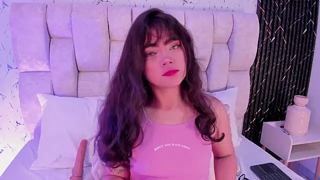 AmberPatherson online show from February 4, 2026, 1:50 pm