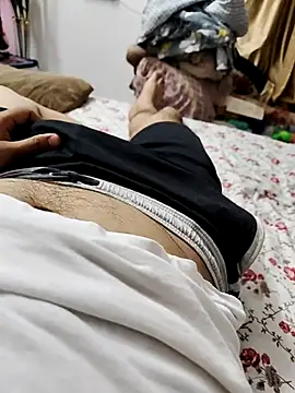 hunterkingshan online show from March 24, 2026, 2:17 pm