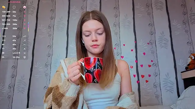 SueFerreyra online show from February 21, 2026, 9:33 am