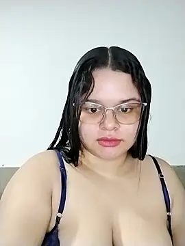 Snapshot of SamanthaStonee chatting on June 7, 2026, 8:25 pm SamanthaStonee online show from June 7, 2026, 8:25 pm