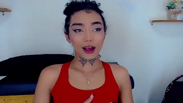 Darianna Atehortua online show from March 10, 2026, 9:30 pm