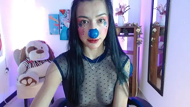 Snapshot of FIORELLA_L chatting on June 1, 2026, 11:54 am FIORELLA L online show from June 1, 2026, 11:54 am