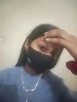 queen gairl online show from February 3, 2026, 1:05 pm