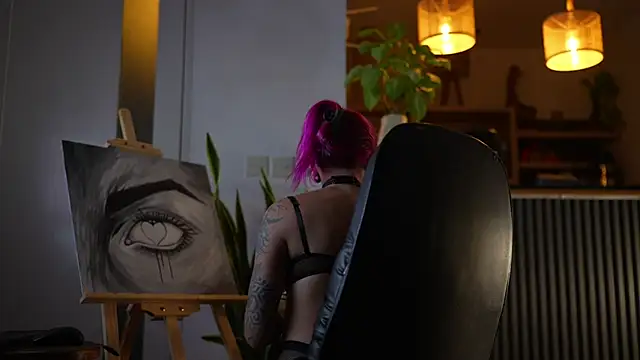 Sarah Pink online show from June 5, 2026, 2:34 pm