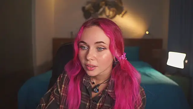 Sarah Pink online show from May 9, 2026, 2:42 pm