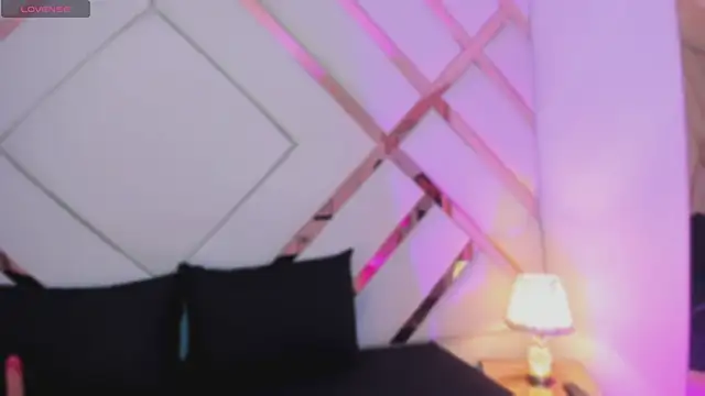 Nia Crawford online show from March 11, 2026, 4:50 am