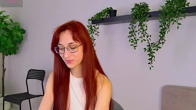 Snapshot of LeyaAtwood chatting on August 7, 2026, 4:13 pm LeyaAtwood online show from August 7, 2026, 4:13 pm