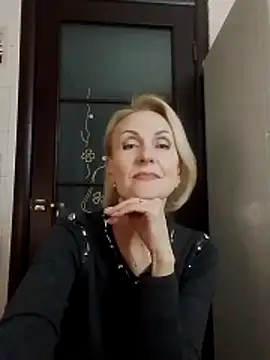 Snapshot of MichelleSolis chatting on March 26, 2026, 7:34 pm MichelleSolis online show from March 26, 2026, 7:34 pm