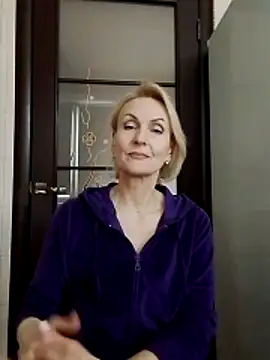 Snapshot of MichelleSolis chatting on April 12, 2026, 2:31 pm MichelleSolis online show from April 12, 2026, 2:31 pm