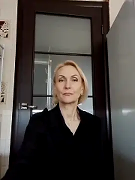 Snapshot of MichelleSolis chatting on March 9, 2026, 10:08 am MichelleSolis online show from March 9, 2026, 10:08 am