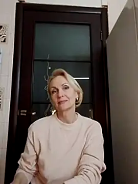 Snapshot of MichelleSolis chatting on March 7, 2026, 7:52 pm MichelleSolis online show from March 7, 2026, 7:52 pm