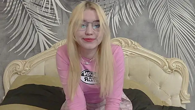 CuteGirlJJ online show from February 8, 2026, 1:20 pm