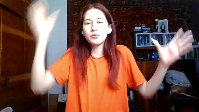 Snapshot of NickiKisinger chatting on March 10, 2026, 5:22 am NickiKisinger online show from March 10, 2026, 5:22 am