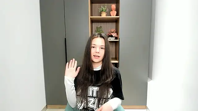 MindaGuyett online show from February 3, 2026, 6:40 am