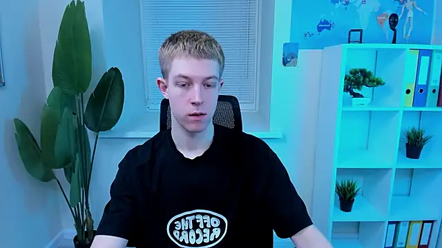 Snapshot of Dylan_Norton chatting on March 19, 2026, 10:26 am Dylan Norton online show from March 19, 2026, 10:26 am