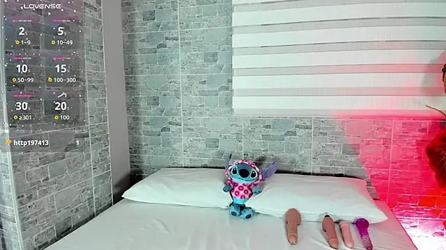 KiaraEverly online show from April 30, 2026, 8:57 pm