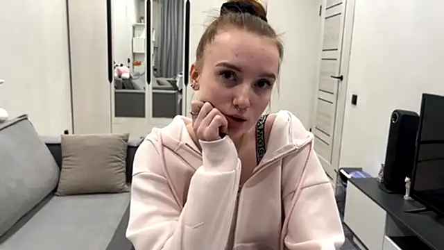 IgnaciaNeal online show from February 9, 2026, 1:09 pm