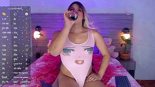 Sophia Valentina online show from July 1, 2026, 4:35 am