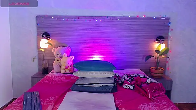 Sophia Valentina online show from June 27, 2026, 4:29 am