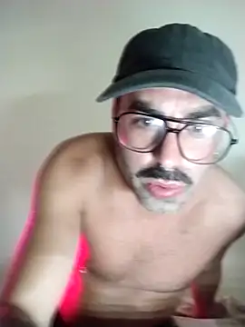 Juanicarioca online show from February 3, 2026, 3:37 am