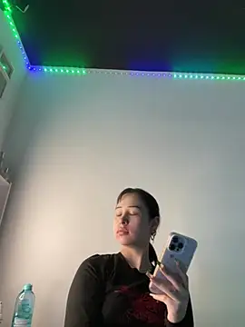 Just-Lilly online show from April 26, 2026, 2:14 pm
