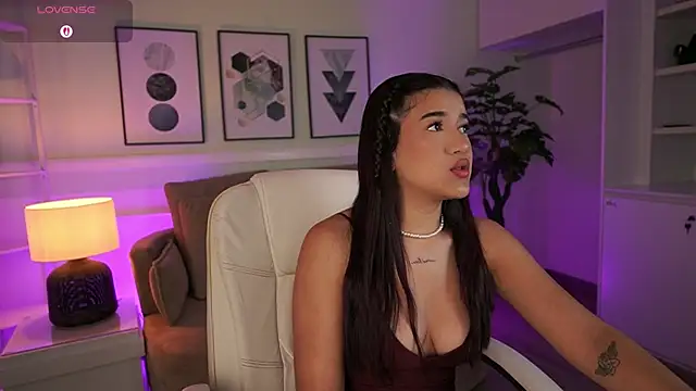 IvyGrabes online show from July 25, 2026, 11:38 am