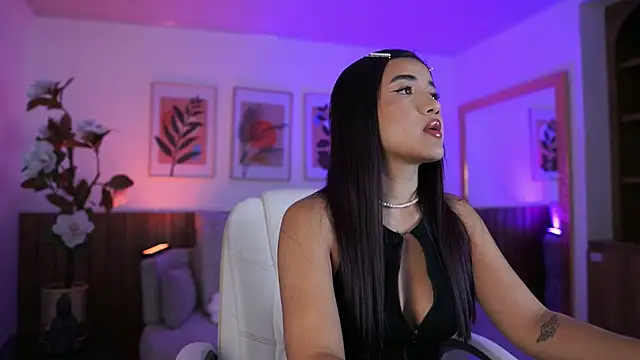 IvyGrabes online show from July 13, 2026, 11:31 am