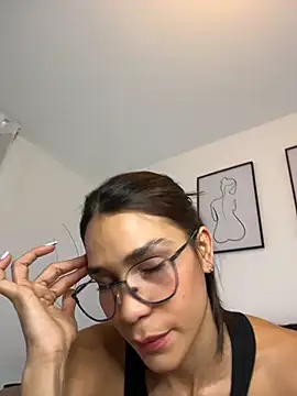 Snapshot of SofiaRivero chatting on July 6, 2026, 7:49 pm SofiaRivero online show from July 6, 2026, 7:49 pm