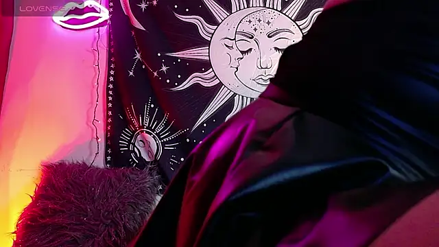 Snapshot of MadLustt chatting on March 16, 2026, 2:32 pm MadLustt online show from March 16, 2026, 2:32 pm