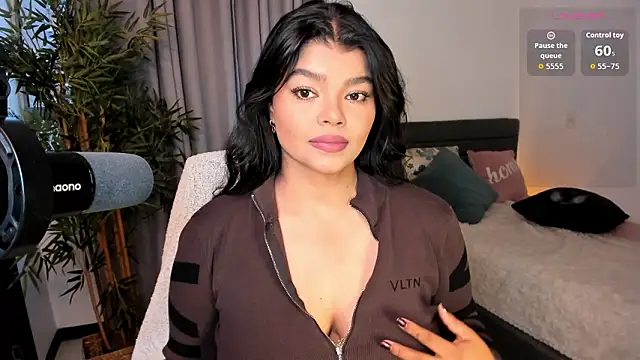 moonhelen online show from March 2, 2026, 11:11 pm