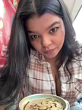 moonhelen online show from March 28, 2026, 10:22 pm