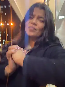 moonhelen online show from March 2, 2026, 2:34 am