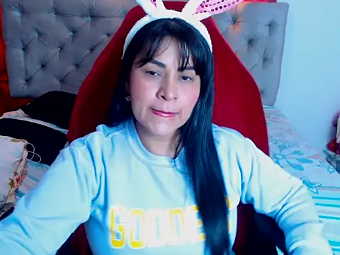 hotsweet-69 online show from February 13, 2026, 5:07 am