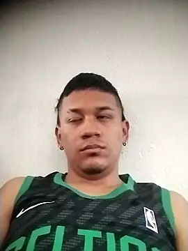 Ferxhoo   7Col online show from February 4, 2026, 2:56 pm