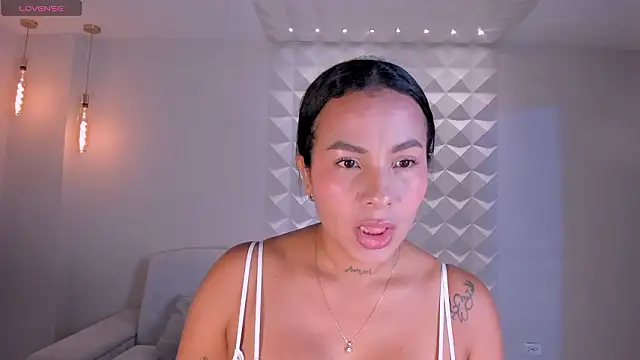 DeniseFord online show from March 8, 2026, 10:18 am