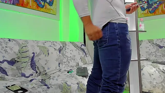 jhon nicolas online show from April 26, 2026, 8:39 pm