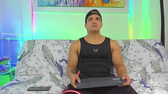 jhon nicolas online show from April 27, 2026, 10:19 pm
