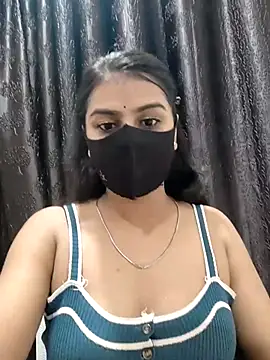 Snapshot of Alix_cuti chatting on June 2, 2026, 5:35 pm Alix cuti online show from June 2, 2026, 5:35 pm