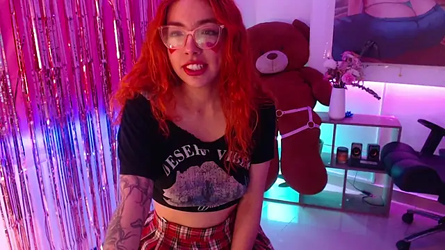 Snapshot of mere_in_redd chatting on May 11, 2026, 11:44 am mere in redd online show from May 11, 2026, 11:44 am