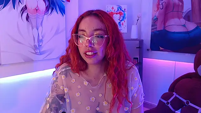 Snapshot of mere_in_redd chatting on June 3, 2026, 2:33 pm mere in redd online show from June 3, 2026, 2:33 pm