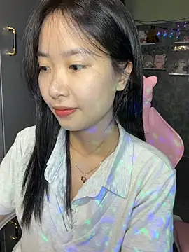 Linne6789 online show from May 3, 2026, 2:53 pm